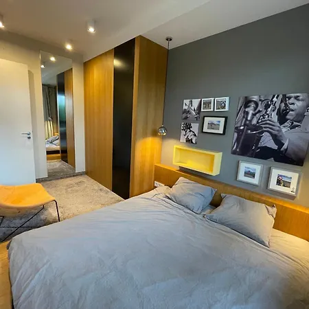 Apartment Z Ogrodem Na Osiedlu Aquarius