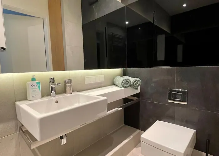 Apartment Z Ogrodem Na Osiedlu Aquarius