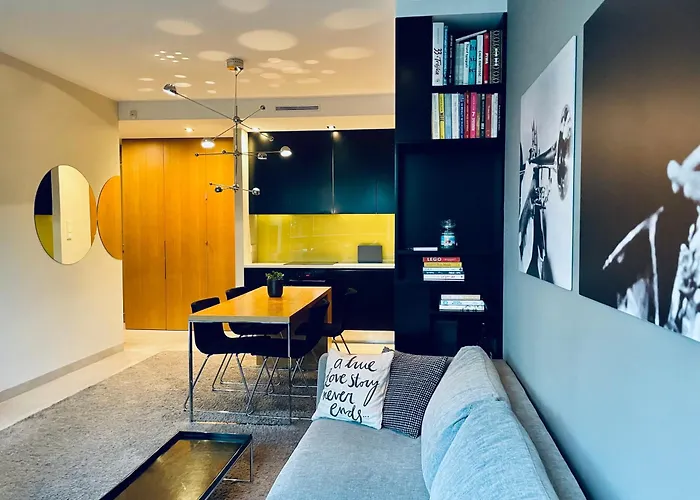 Apartment Z Ogrodem Na Osiedlu Aquarius *